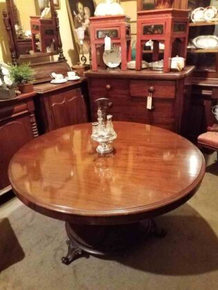 Antique Dining Tables Chairs, Antique Round Table Australia